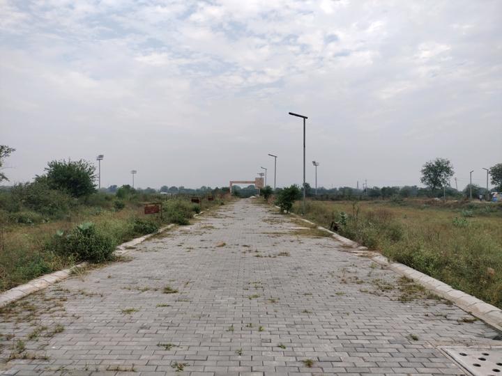 Adore Smart City Main Image 1