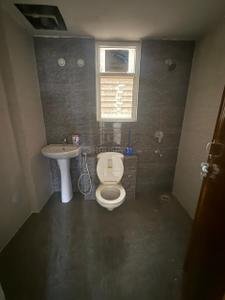 Bathroom Image of 1800 Sq.ft 3 BHK Apartment / Flat for rent in Jankipuram Extension Lucknow for Rs. 21000