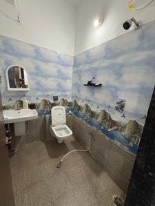 Bathroom Image of 800 Sq.ft 2 BHK Independent House for rent in Bhawrasla Indore for Rs. 19000