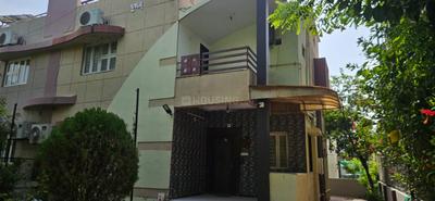 Image of 2780 Sq.ft 4 BHK Villa for rent in Thaltej, Ahmedabad for Rs. 80000