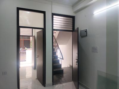 Living Room Image of 800 Sq.ft 2 BHK Apartment / Flat for sale in CI Golf City, Kambakshpur Noida for Rs. 3072000