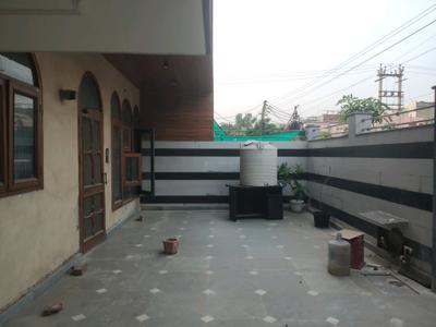 Car Garage Image of 2250 Sq.ft 4 BHK Independent House for sale in Sector 9 Faridabad for Rs. 55000000