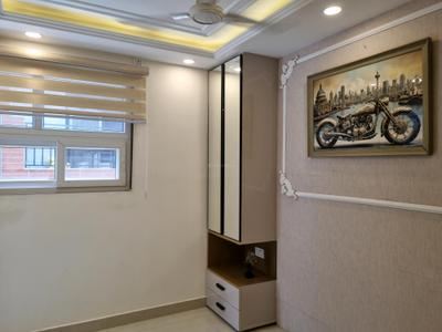 Bedroom Image of 1000 Sq.ft 3 BHK Apartment / Flat for sale in Hans Luxury Floor, Hastsal New Delhi for Rs. 6200000