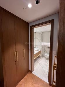 Bedroom Image of 1600 Sq.ft 4 BHK Apartment / Flat for sale in Bandra West Mumbai for Rs. 100000000