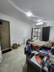 Bedroom Image of 1000 Sq.ft 2 BHK Apartment / Flat for rent in Sheth VASANTOASIS BLOSSOM BLDG 20 WING A AND WING B, Andheri East Mumbai for Rs. 85000