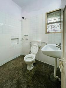 Bathroom Image of 2350 Sq.ft 4 BHK Apartment / Flat for sale in DDA Flats Sarita Vihar, Sarita Vihar New Delhi for Rs. 36500000