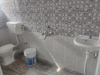 Bathroom Image of 1100 Sq.ft 3 BHK Apartment / Flat for sale in Paschim Putiary Kolkata for Rs. 4500000