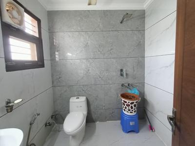 Bathroom Image of 2250 Sq.ft 3.5 BHK Builder Floor for sale in Sector 76 Faridabad for Rs. 18500000
