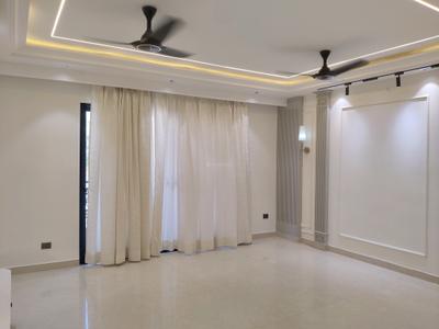 Living Room Image of 2700 Sq.ft 4 BHK Builder Floor for sale in Sector 52 Gurgaon for Rs. 27700000
