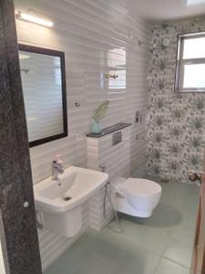 Bathroom Image of 1900 Sq.ft 3 BHK Apartment / Flat for rent in Panjim Goa for Rs. 70000