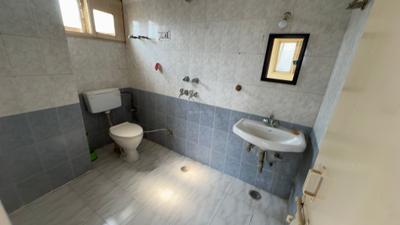 Image of 2400 Sq.ft 4 BHK Apartment / Flat for sale in Madhur Jeevan Apartments, Sector 56, Gurgaon for Rs. 27000000