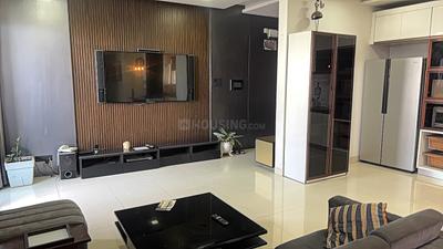 Living Room Image of 1660 Sq.ft 2.5 BHK Apartment / Flat for sale in Amanora Aspire Towers, Hadapsar Pune for Rs. 25000000