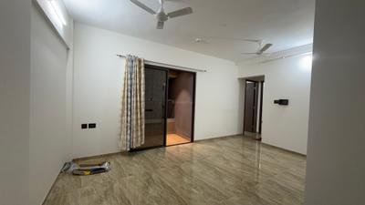 Living Room Image of 946 Sq.ft 2 BHK Apartment / Flat for rent in VTP Sierra, Baner Pune for Rs. 32000