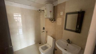 Image of 1180 Sq.ft 2.5 BHK Apartment / Flat for sale in Amrapali Silicon City, Sector 76, Noida for Rs. 11200000
