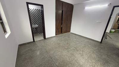Bedroom Image of 1800 Sq.ft 3 BHK Apartment / Flat for rent in Sector 10A Gurgaon for Rs. 37000