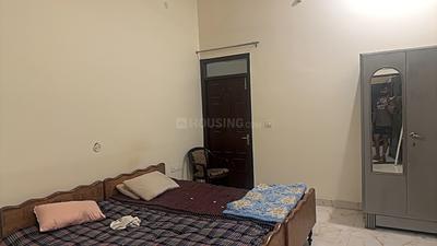 Bedroom Image of 1000 Sq.ft 1.5 BHK Independent House for rent in Ashiyana Lucknow for Rs. 17000