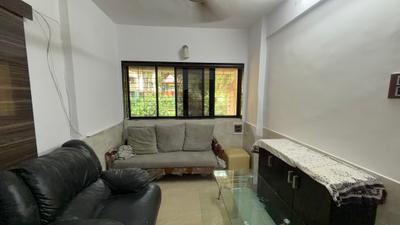 Living Room Image of 450 Sq.ft 1 BHK Apartment / Flat for rent in Malad West Mumbai for Rs. 35000