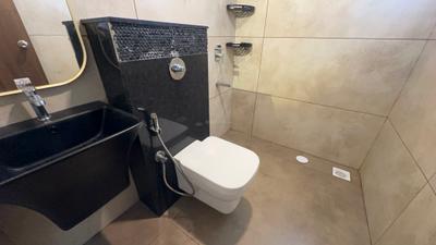 Bathroom Image of 552 Sq.ft 1 BHK Apartment / Flat for rent in Eroor Kochi for Rs. 35000