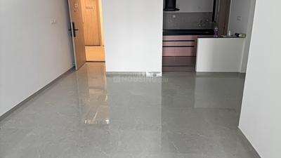Living Room Image of 1050 Sq.ft 2 BHK Apartment / Flat for rent in Zen Elite, Kharadi Pune for Rs. 40000