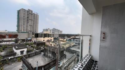 Balcony Image of 2400 Sq.ft 4 BHK Apartment / Flat for sale in Bangur Avenue Kolkata for Rs. 15000000