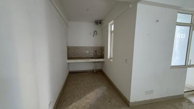 Kitchen Image of 950 Sq.ft 2 BHK Apartment / Flat for rent in Suncity Avenue 76, Sector 76 Gurgaon for Rs. 18000