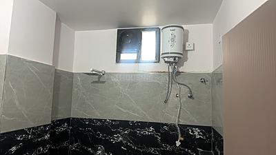 Bathroom Image of 750 Sq.ft 1 RK Builder Floor for rent in Indra Puri Colony Indore for Rs. 10000