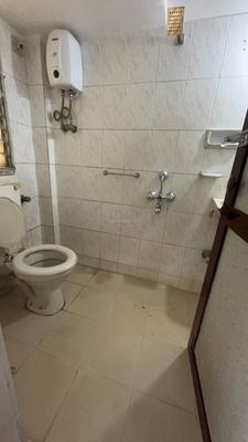 Image of 800 Sq.ft 2 BHK Apartment / Flat for rent in Dheeraj Enclave, Borivali East, Mumbai for Rs. 50000