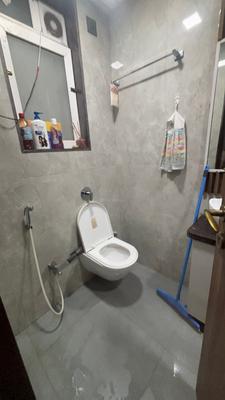 Image of 1050 Sq.ft 3 BHK Apartment / Flat for sale in Karwa And Kewal Kiran Ashish Building Of Emticibom Employees CHS Ltd, Malad West, Mumbai for Rs. 34900000