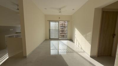 Living Room Image of 900 Sq.ft 3 BHK Apartment / Flat for rent in Swastik Platinum, Vikhroli East Mumbai for Rs. 75000