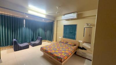 Bedroom Image of 2700 Sq.ft 4 BHK Apartment / Flat for rent in Sector 2 Gandhinagar for Rs. 60000
