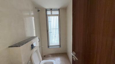 Image of 950 Sq.ft 2 BHK Apartment / Flat for sale in Sheth Montana, Mulund West, Mumbai for Rs. 21000000