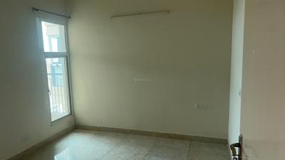 Bedroom Image of 1100 Sq.ft 3 BHK Apartment / Flat for rent in Gaurs Siddhartham, Siddharth Vihar Ghaziabad for Rs. 25000