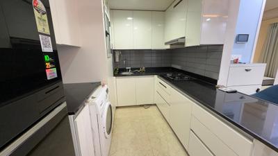 Kitchen Image of 520 Sq.ft 1 BHK Apartment / Flat for sale in Lodha New Cuffe Parade Estrella, Sion Mumbai for Rs. 18000000