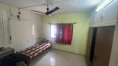 Bedroom Image of 1200 Sq.ft 2 BHK Apartment / Flat for rent in Fatehgunj Vadodara for Rs. 18000