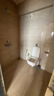 Bathroom Image of 585 Sq.ft 1 BHK Apartment / Flat for rent in Cosmos Jewels, Thane West Thane for Rs. 25000