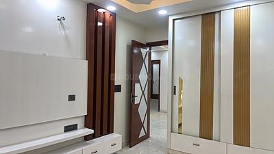 Bedroom Image of 1100 Sq.ft 3 BHK Builder Floor for sale in Sector 7 Rohini New Delhi for Rs. 19500000