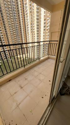 Image of 1230 Sq.ft 2.5 BHK Apartment / Flat for sale in Amrapali Verona Heights, Noida Extension, Greater Noida for Rs. 9400000