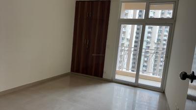 Bedroom Image of 1290 Sq.ft 2.5 BHK Apartment / Flat for sale in Mahagun Mywoods, Noida Extension Greater Noida for Rs. 10900000