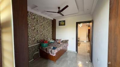 Bedroom Image of 1000 Sq.ft 3 BHK Builder Floor for sale in Shastri Nagar Ghaziabad for Rs. 8500000