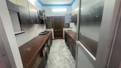 Kitchen Image of 3200 Sq.ft 3.5 BHK Independent House for rent in UPAVP Vrindavan Yojna, Roberts Lines Lucknow for Rs. 25000