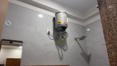 Bathroom Image of 210 Sq.ft 1 RK Independent House for rent in Mahalakshmi Nagar Indore for Rs. 13000