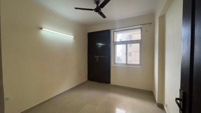 Bedroom Image of 1035 Sq.ft 2 BHK Apartment / Flat for sale in Amrapali Silicon City, Sector 76 Noida for Rs. 9500000