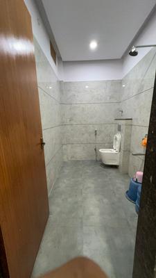 Bathroom Image of 670 Sq.ft 1 BHK Apartment / Flat for rent in Space Park I, Mahalakshmi Nagar Indore for Rs. 12500