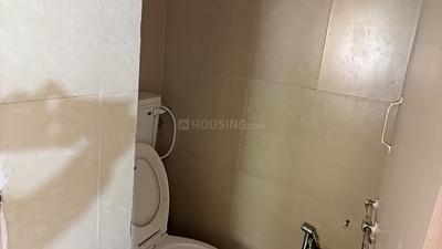 Bathroom Image of 850 Sq.ft 1 BHK Apartment / Flat for rent in Adani Aangan, Shantigram Ahmedabad for Rs. 20000
