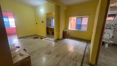 Living Room Image of 900 Sq.ft 2 BHK Apartment / Flat for rent in Behala Chowrasta Kolkata for Rs. 15000