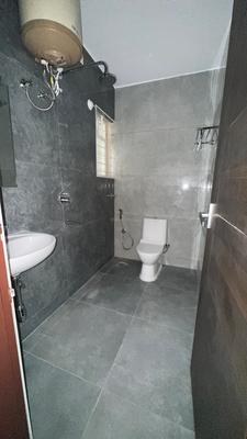 Bathroom Image of 700 Sq.ft 1 BHK Apartment / Flat for rent in New Tippasandra Bengaluru for Rs. 35000
