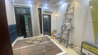 Bedroom Image of 1400 Sq.ft 3 BHK Builder Floor for sale in Surajmal Vihar New Delhi for Rs. 25000000