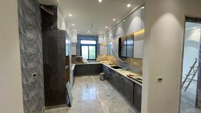 Kitchen Image of 2250 Sq.ft 4 BHK Builder Floor for sale in Paschim Vihar New Delhi for Rs. 45000000