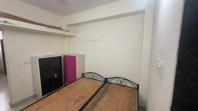 Bedroom Image of 600 Sq.ft 1 BHK Builder Floor for rent in Gokhalenagar Pune for Rs. 18200