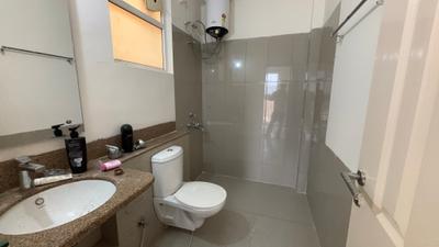 Image of 2500 Sq.ft 4 BHK Builder Floor for rent in Emaar Emerald Hill, Sector 65, Gurgaon for Rs. 52000